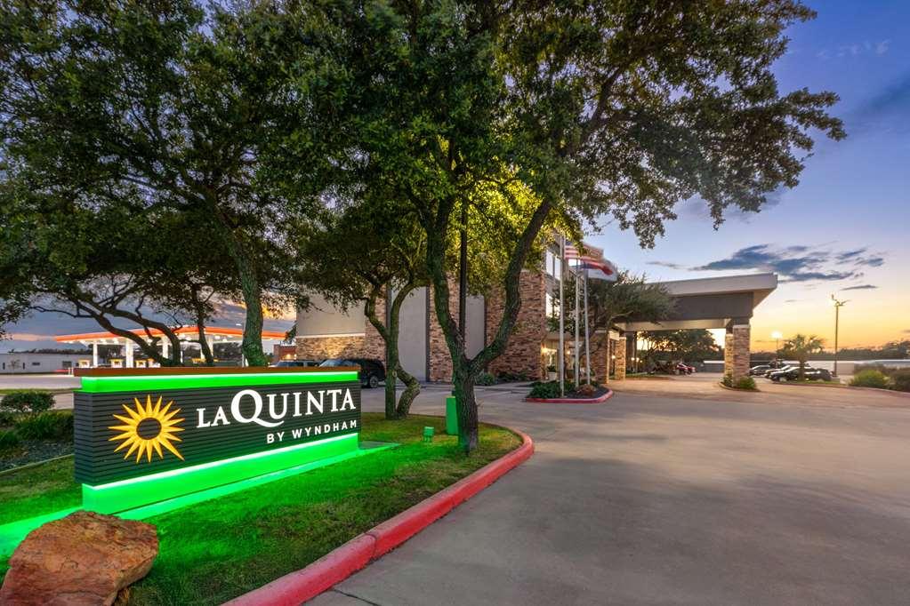 Готель La Quinta By Wyndham Rockport - Fulton Екстер'єр фото